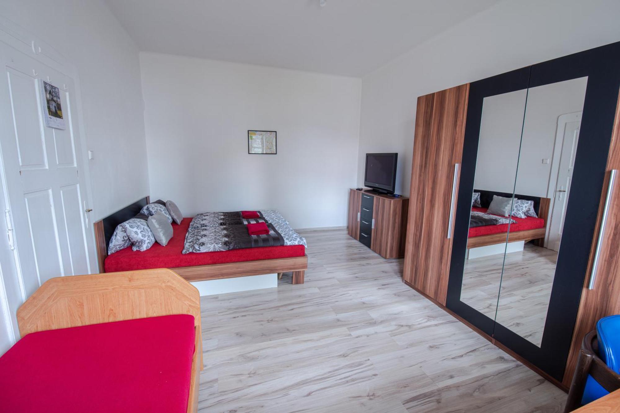 Apartmany U Prochazku Horovicky Bagian luar foto